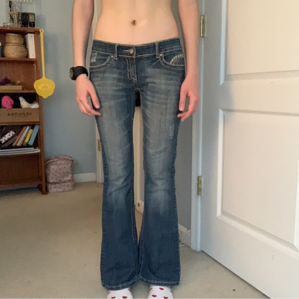grunge low rise flare jeans by ariya jeans